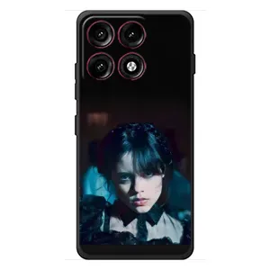 Чехлы Венсдей на Motorola Edge 70 Pro Уэнсдей (AlphaPrint) (взгляд Уэнздей)