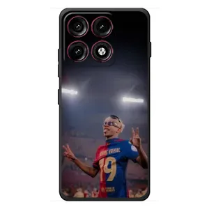 Чехол с футболистом Ламин Ямаль Motorola Edge 70 Pro (Ямаль на стадионе)