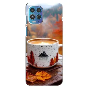 Чехол с уникальным дизайном «Осень с кофе» для Motorola MOTO G100 (Кофе на природе)