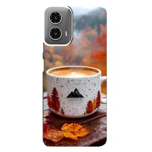 Чехол с уникальным дизайном «Осень с кофе» для Motorola MOTO G34 (Кофе на природе)
