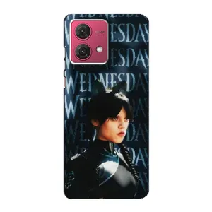 Чехлы Венсдей на Motorola MOTO G84 Уэнсдей (AlphaPrint) (Уэнздей кошка)