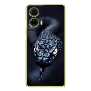 Чехол с картинкой «Хищники» для Motorola MOTO G85 (Черная змея)