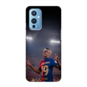 Чехол с футболистом Ламин Ямаль OnePlus 9 (Ямаль на стадионе)