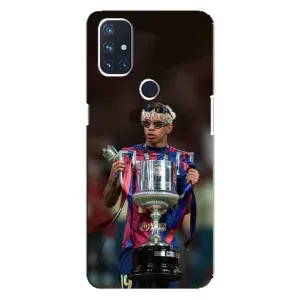 Чехол с футболистом Ламин Ямаль OnePlus Nord N100 (Ямаль с кубком)