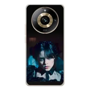 Чехлы Венсдей на Realme 11 Pro 5G Уэнсдей (AlphaPrint) (взгляд Уэнздей)