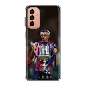 Чехол с футболистом Ламин Ямаль Samsung Galaxy M13 (Ямаль с кубком)