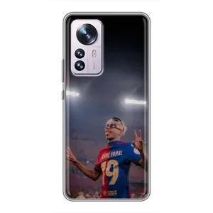 Чохол з футболістом Ламін Ямаль Xiaomi 12 / 12X (Ямаль на стадіоні)