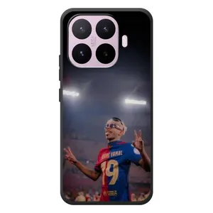 Чехол с футболистом Ламин Ямаль Xiaomi 17T (Ямаль на стадионе)