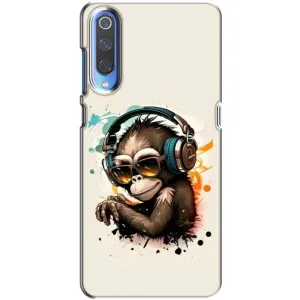 Чехол с Обезьянами Xiaomi Mi 9 - (AlphaPrint) (Макака в наушниках)