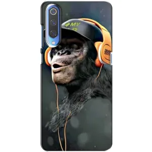 Чехол с Обезьянами Xiaomi Mi 9 - (AlphaPrint) (В наушниках)