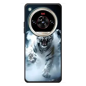 Чохол з картинкою 'Хижаки' для ZTE Nubia Focus 2 Ultra (Білий тигр у диму)
