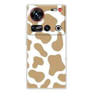 Чехол с принтом коровы на 傳說 ZTE Nubia Z70 Ultra (Бежевая буренка)