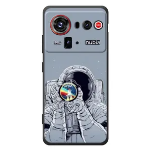 Чехол NASA для ZTE nubia Z80 Ultra (AlphaPrint) (Космонавт фото)