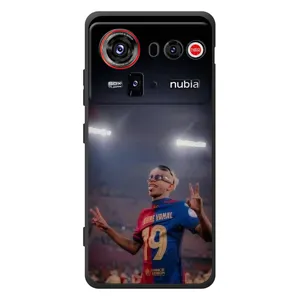 Чехол с футболистом Ламин Ямаль ZTE nubia Z80 Ultra (Ямаль на стадионе)